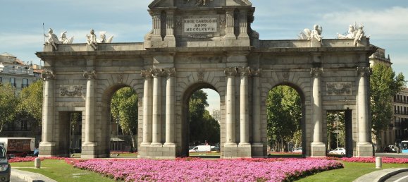 2 bedrooms Apartment in Madrid, Spain No. 85205 17