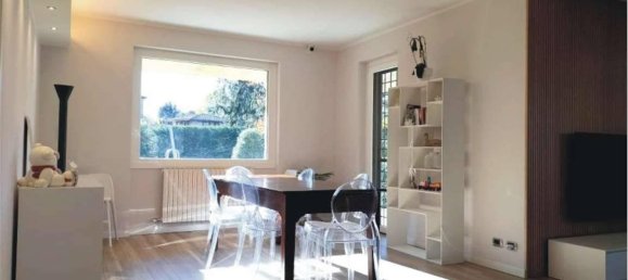 Вилла с 10 комнатами в Брембате ди Сопра, Италия № 29585 8