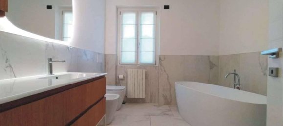 Вилла с 10 комнатами в Брембате ди Сопра, Италия № 29585 15