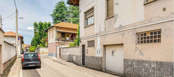 4 chambres Villa à Castano Primo, Italy No. 270455 12