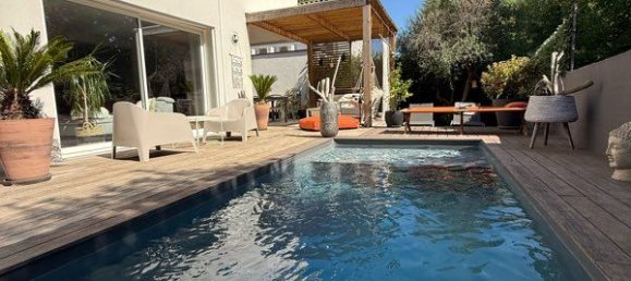 3 Schlafzimmer Villa in Occitanie, France, Nr. 286556 3