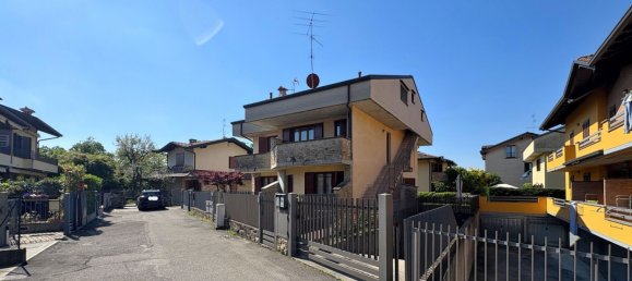 3-salle Appartement à Brembate di Sopra, Italy No. 338602 26