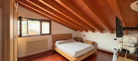 3-salle Appartement à Brembate di Sopra, Italy No. 338602 14