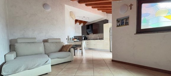 3-salle Appartement à Brembate di Sopra, Italy No. 338602 4