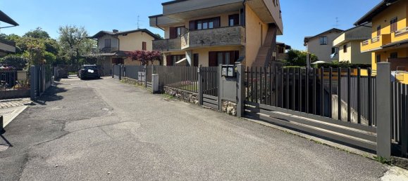 3-salle Appartement à Brembate di Sopra, Italy No. 338602 2