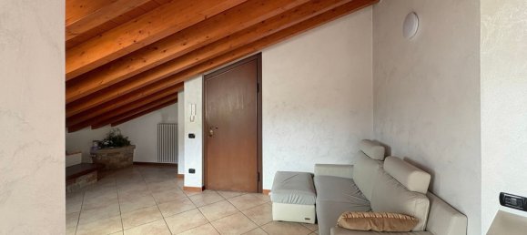 3-salle Appartement à Brembate di Sopra, Italy No. 338602 9