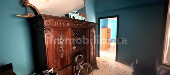4 bedrooms Apartment in Rome, Italy No. 337895 13