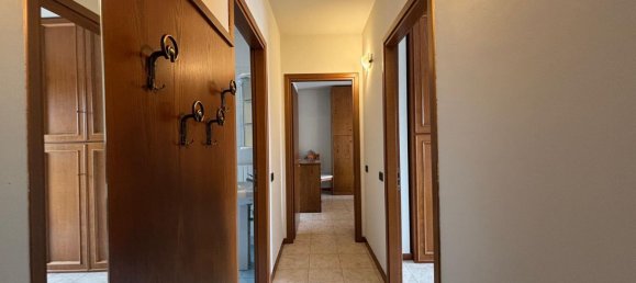 3 rooms Apartment in Bovisio Masciago, Italy No. 334567 10