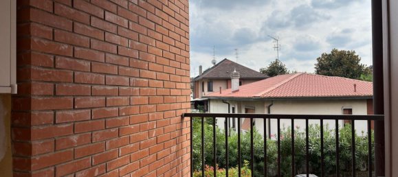 3 rooms Apartment in Bovisio Masciago, Italy No. 334567 16