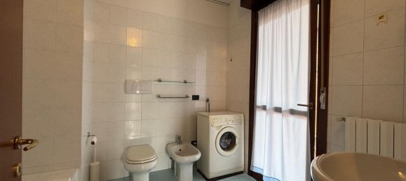 3 rooms Apartment in Bovisio Masciago, Italy No. 334567 14