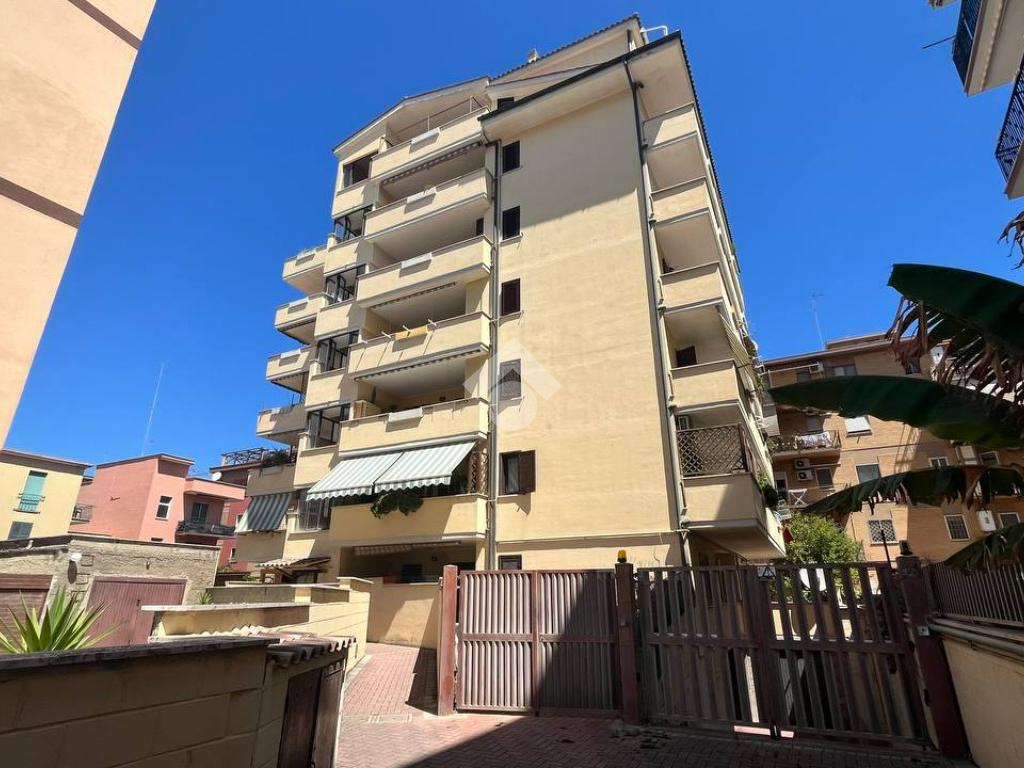 2 bedrooms Apartment in Ladispoli, Italy No. 282484