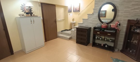 Дом с 3 комнатами в Изерния, Италия № 106450 2