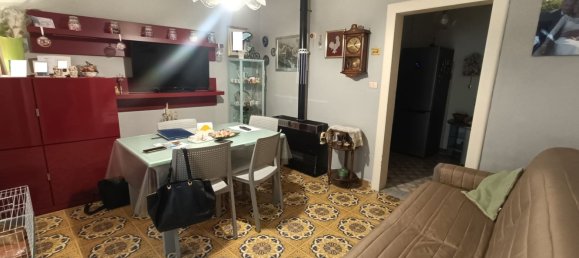 Дом с 3 комнатами в Изерния, Италия № 106450 4