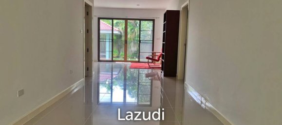 Café/restaurante de 3 dormitorios en Bang Sare, Thailand No. 15613 10