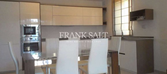 3 bedrooms Apartment in Saint Julian's, Malta No. 3652 2