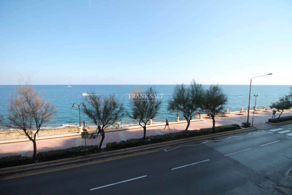 Apartamento de 3 dormitorios en Sliema, Malta No. 9677