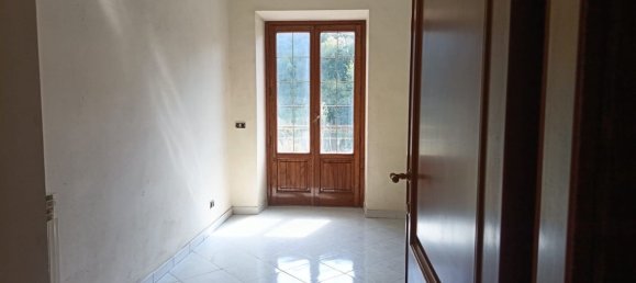 Квартира с 3 комнатами в Вальмонтоне, Италия № 288555 5