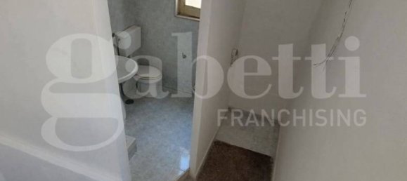 3 bedrooms Apartment in Taranto, Italy No. 297946 30