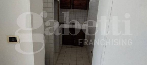 3 bedrooms Apartment in Taranto, Italy No. 297946 14