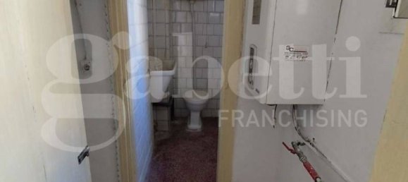 3 bedrooms Apartment in Taranto, Italy No. 297946 10