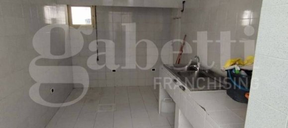 3 bedrooms Apartment in Taranto, Italy No. 297946 20