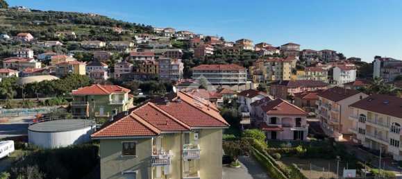 3-Zimmer Wohnung in San Lorenzo al Mare, Italy, Nr. 78698 10