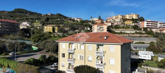 3-Zimmer Wohnung in San Lorenzo al Mare, Italy, Nr. 78698 14