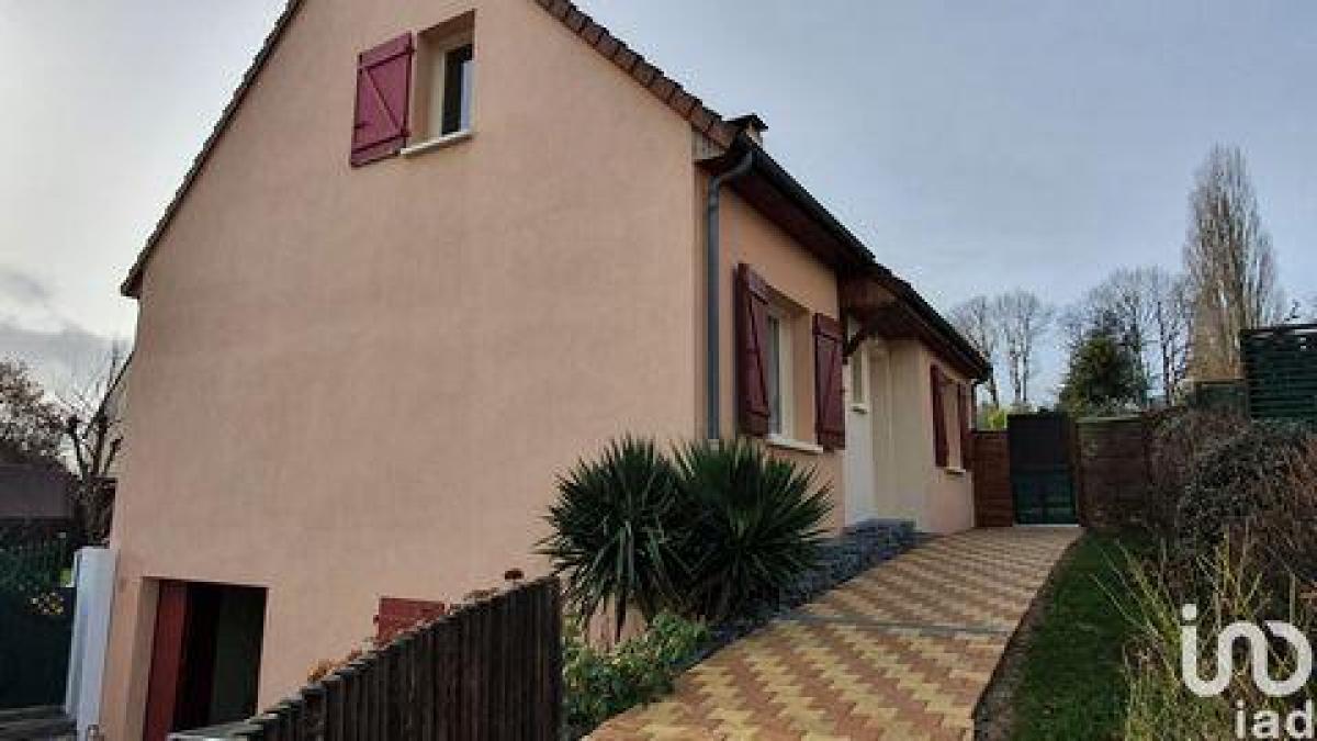 4 bedrooms House in Le Mans, France No. 29051