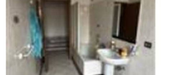 3 rooms Apartment in Cinisello Balsamo, Italy No. 257946 3