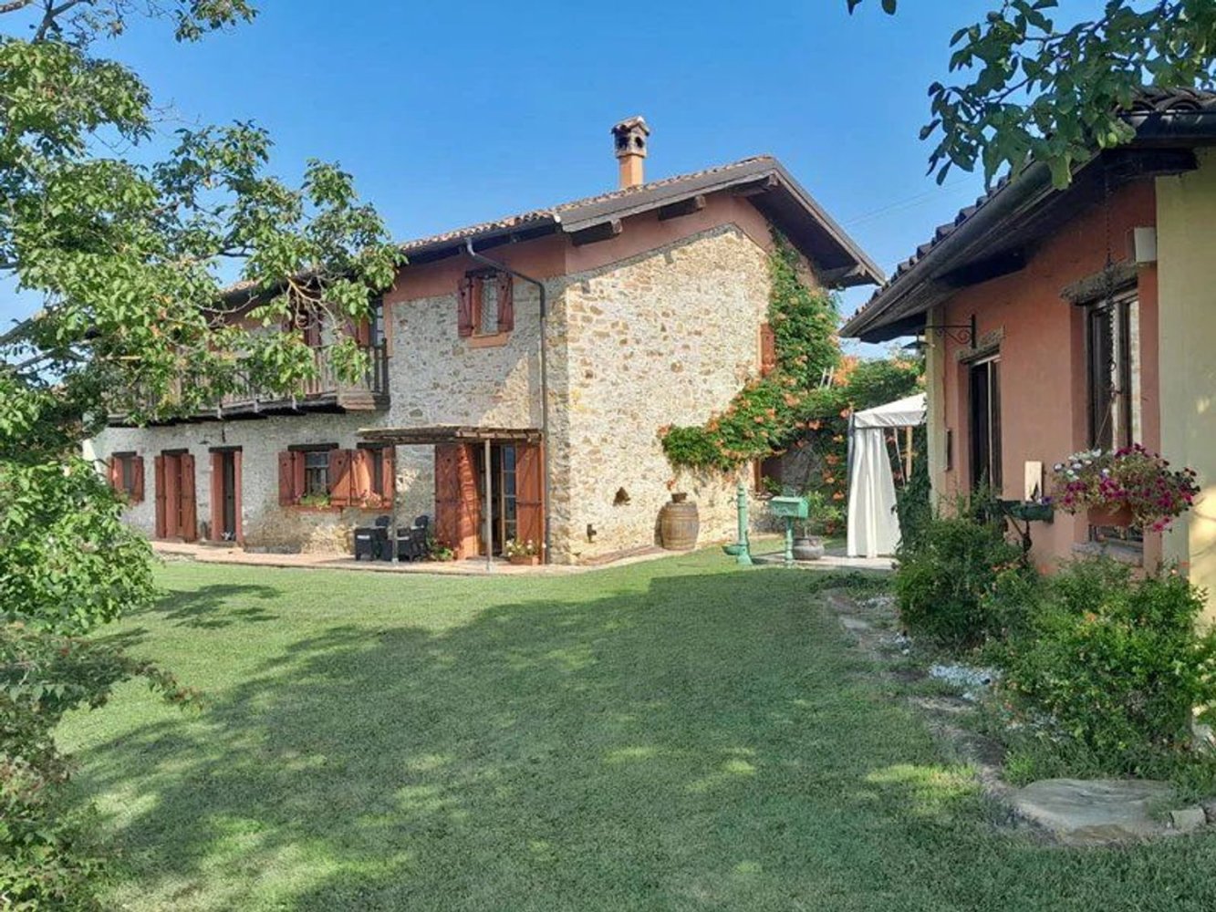 10 rooms House in Ceva, Italy No. 80291