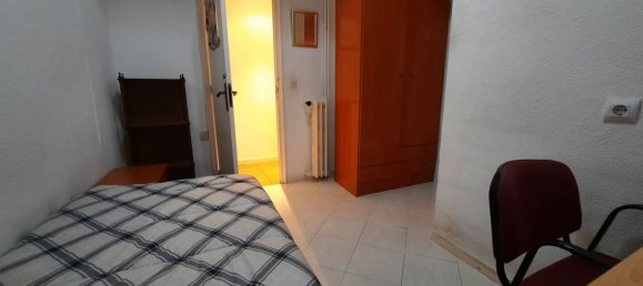 Квартира с 4 спальнями в Бадахос, Испания № 154166 16