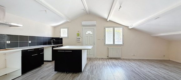 2 bedrooms House in Meximieux, France No. 334597 2