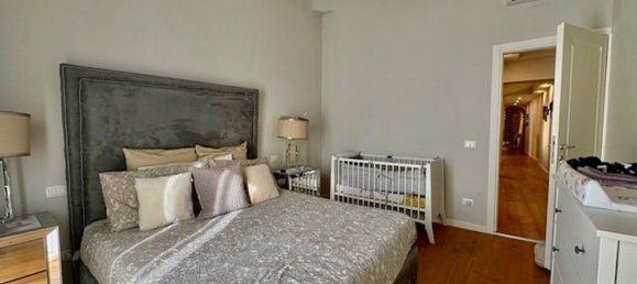 5 rooms Apartment in Florence, Italy No. 214591 32