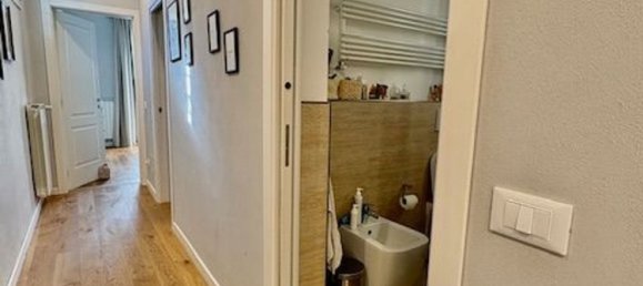 5 rooms Apartment in Florence, Italy No. 214591 23