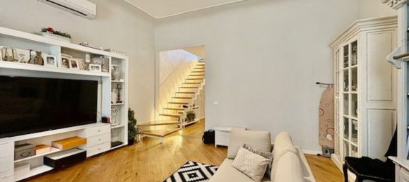 5 rooms Apartment in Florence, Italy No. 214591 8