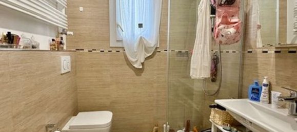 5 rooms Apartment in Florence, Italy No. 214591 24