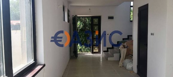 2 Schlafzimmer Haus in Kosharitsa, Bulgaria, Nr. 668 8