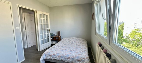 Apartamento de 2 dormitorios en Decines-Charpieu, France No. 334934 5