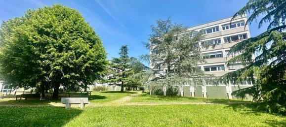 Apartamento de 2 dormitorios en Decines-Charpieu, France No. 334934 7