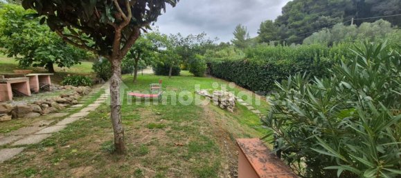 3 bedrooms House in Livorno, Italy No. 354609 24