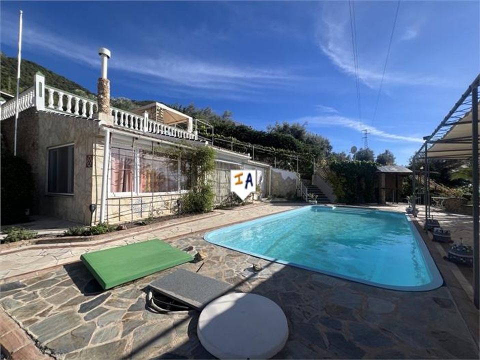 5 bedrooms Villa in Alcaucin, Spain No. 180007