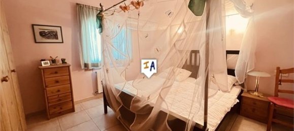 5 bedrooms Villa in Alcaucin, Spain No. 180007 9