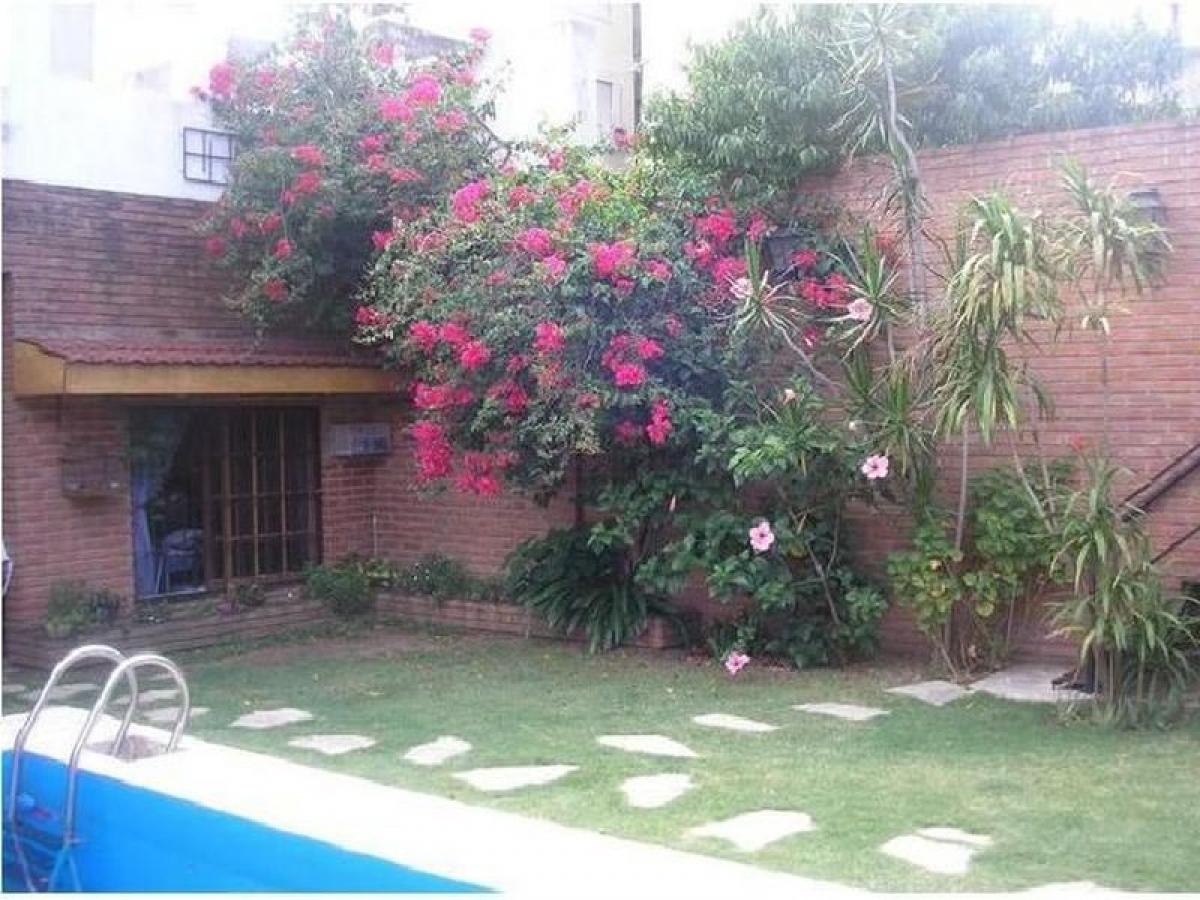 4 bedrooms House in Buenos Aires, Argentina No. 82317