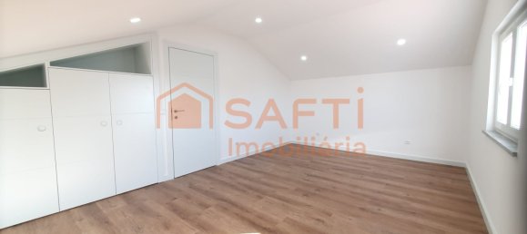 5 bedrooms House in Atouguia da Baleia, Portugal No. 117850 24