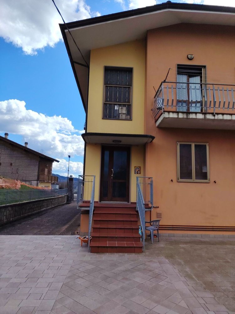 4 bedrooms Apartment in San Benedetto Val di Sambro, Italy No. 314551