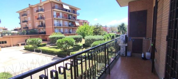 3 rooms Apartment in Rome, Italy No. 28350 6
