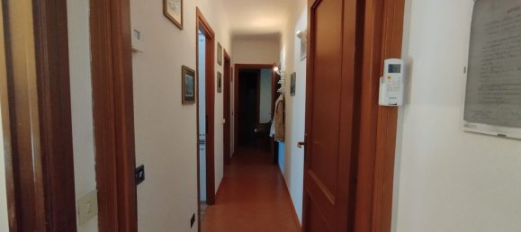 3 rooms Apartment in Rome, Italy No. 28350 7