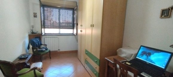 3 rooms Apartment in Rome, Italy No. 28350 9