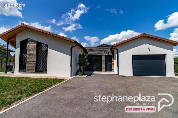 Вилла с 4 спальнями в Вирья, Франция № 311689