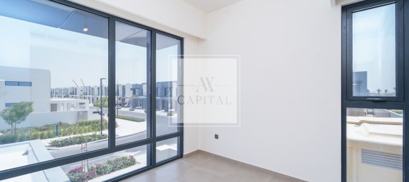 Villa T4 em The Valley, UAE N.º 52412 12